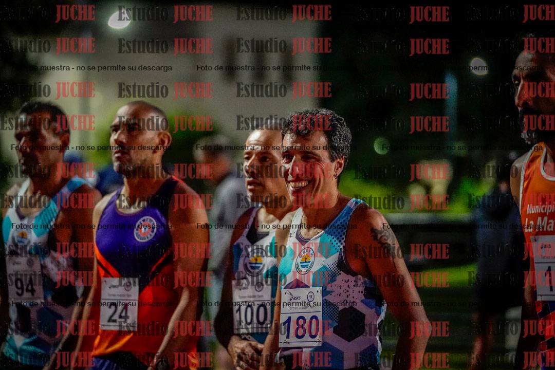 Fotos de los 1500 m llanos de varones