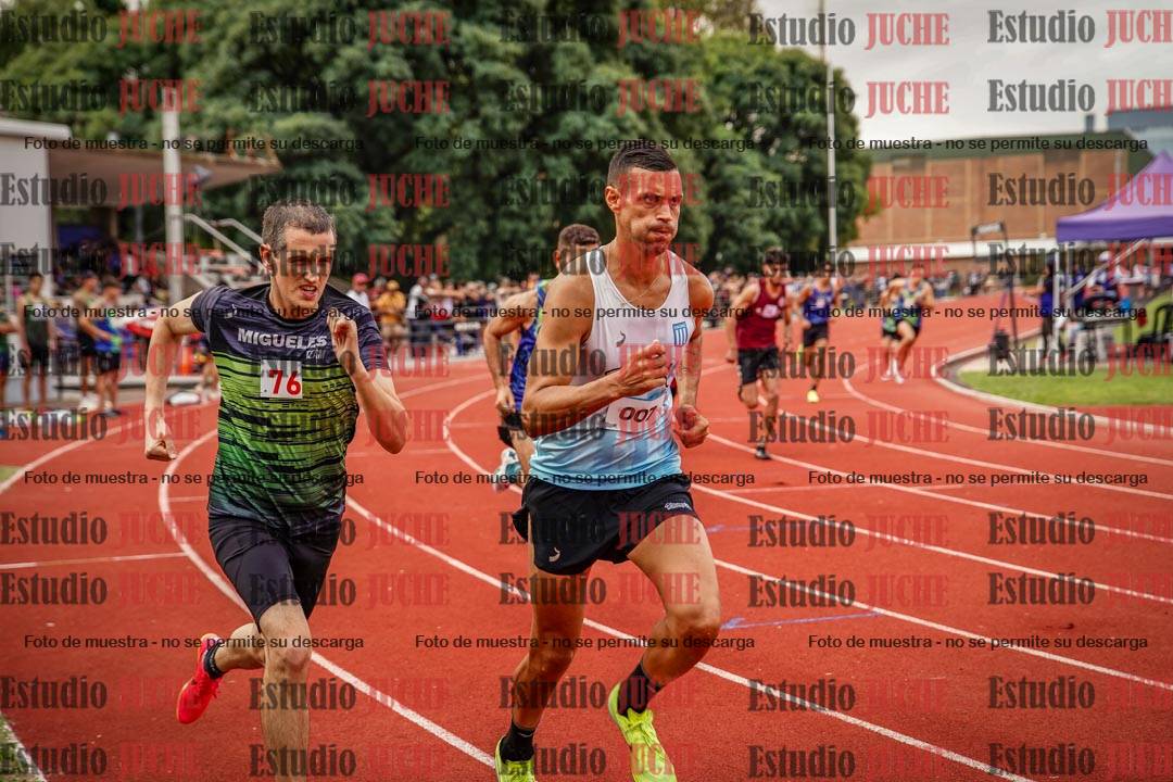 Fotos de los 800 m de varones