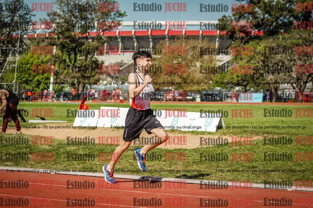 Fotos de los 600 m llanos de varones