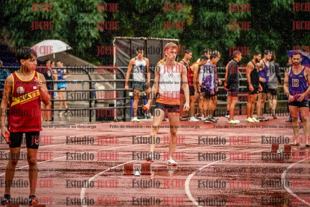 Fotos de las postas 4x400 m de varones