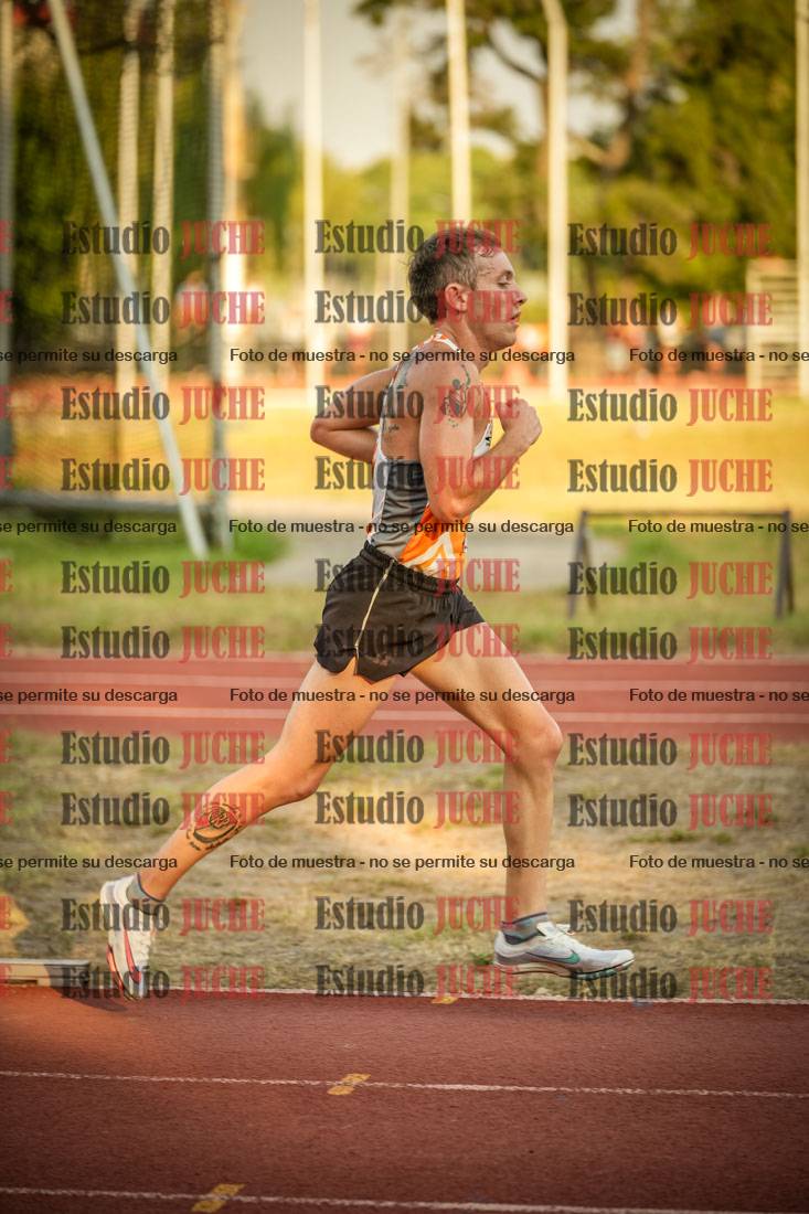 Fotos de los 5000 m llanos de mujeres y varones
