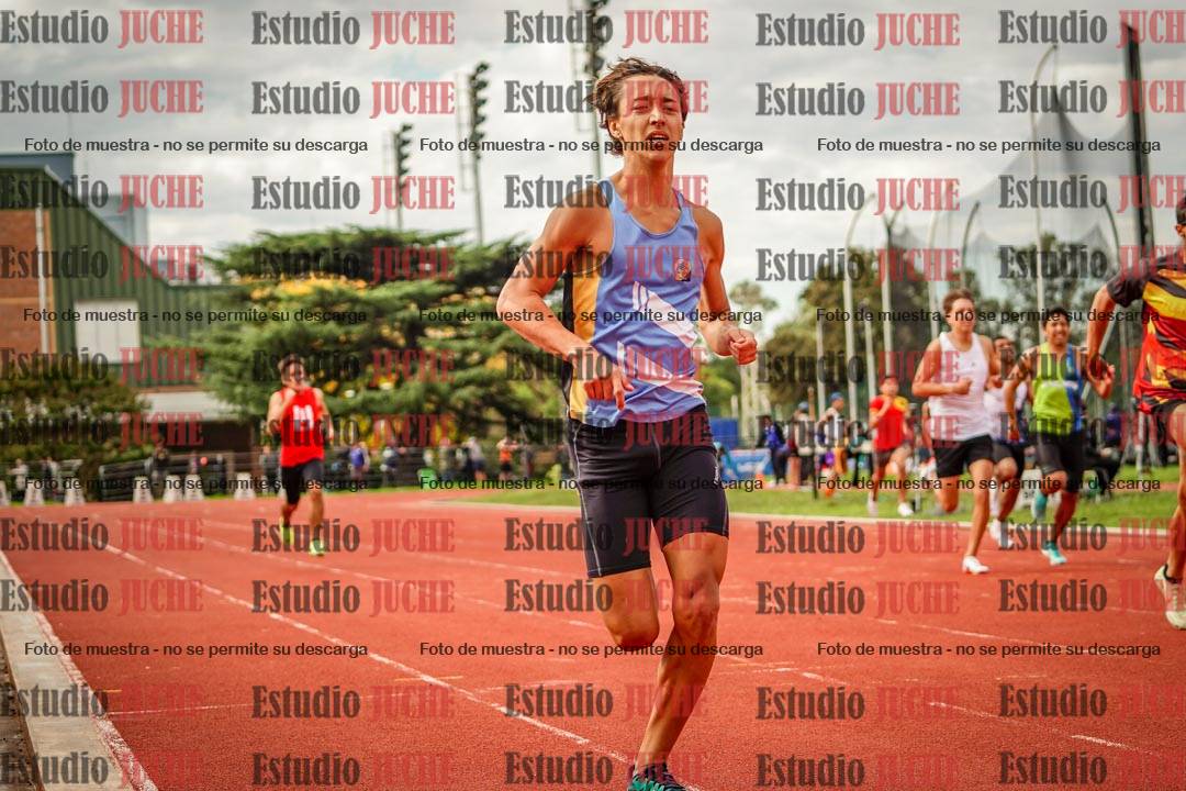 Fotos de los 400 m llanos de varones