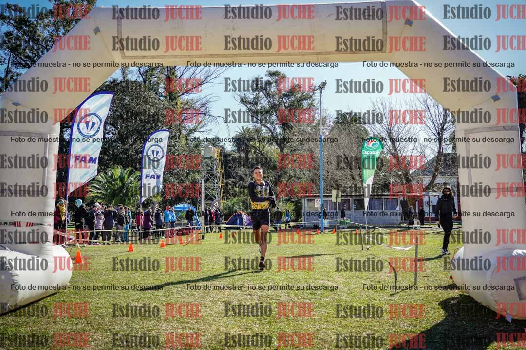 Fotos de la llegada del cross de 8000 m