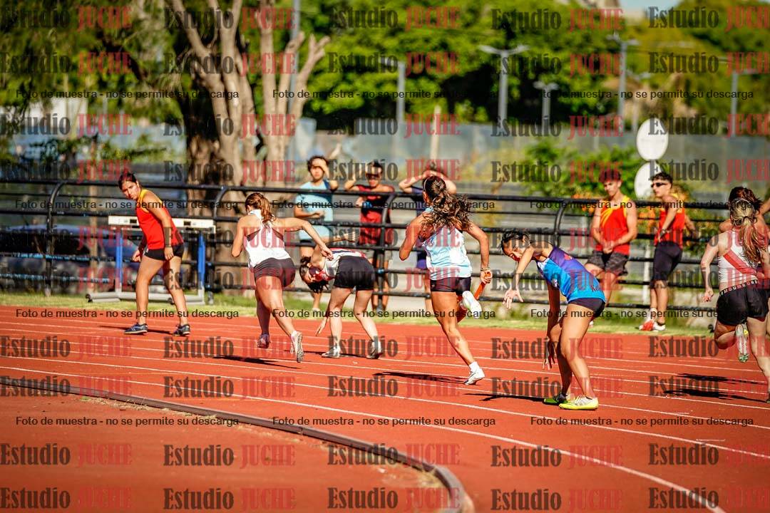 Fotos de las postas 4x100 m de mujeres