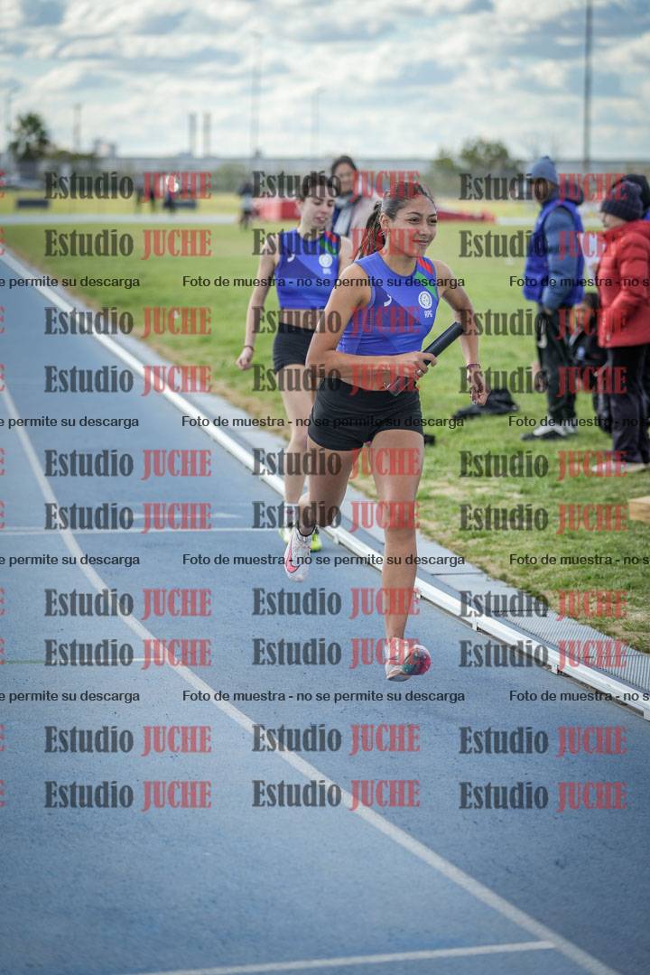 Fotos de las postas 4x400 m llanos de mujeres