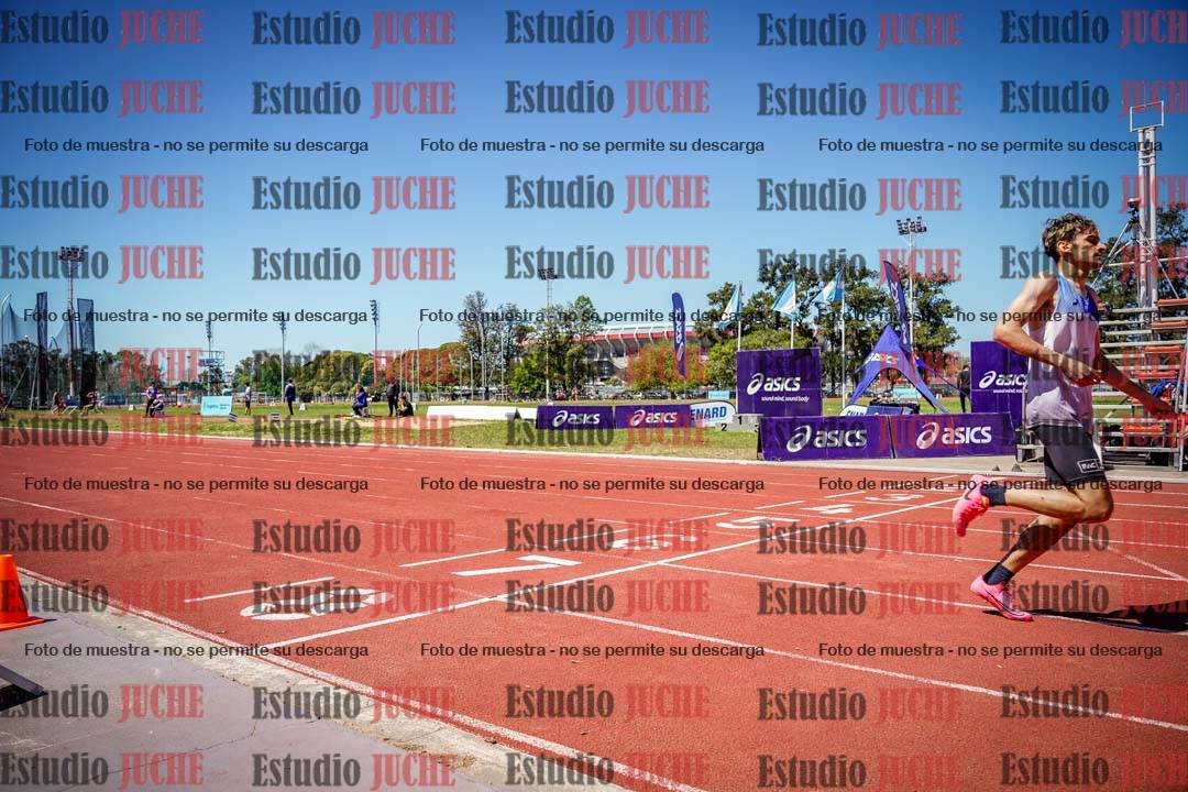 Fotos de los 400 m llanos de varones