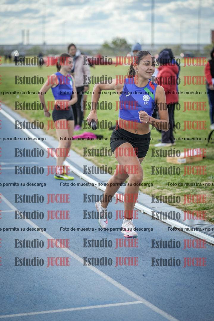 Fotos de las postas 4x400 m llanos de mujeres