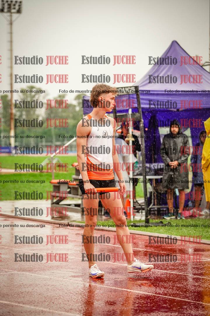 Fotos de las postas 4x400 m de varones