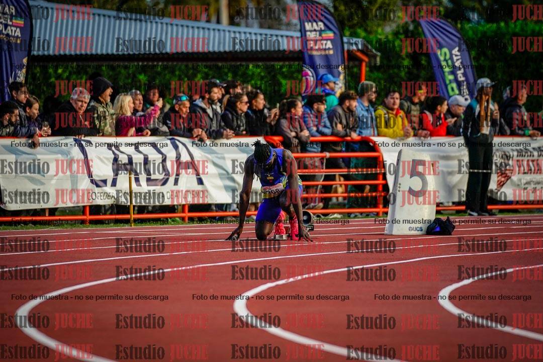 Fotos de los relevos 4x400 m de varones