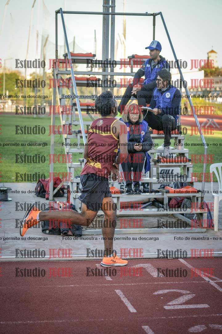 Fotos de los 3000 m llanos de varones