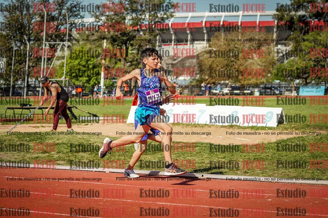 Fotos de los 600 m llanos de varones