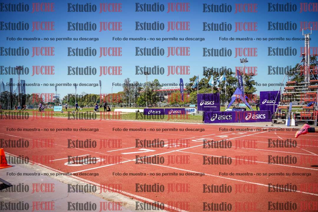 Fotos de los 400 m llanos de varones
