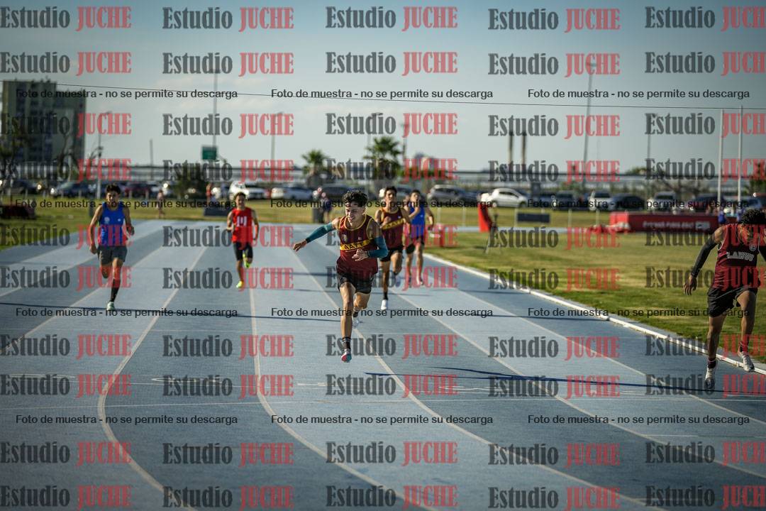 Fotos de los 400 m llanos de varones