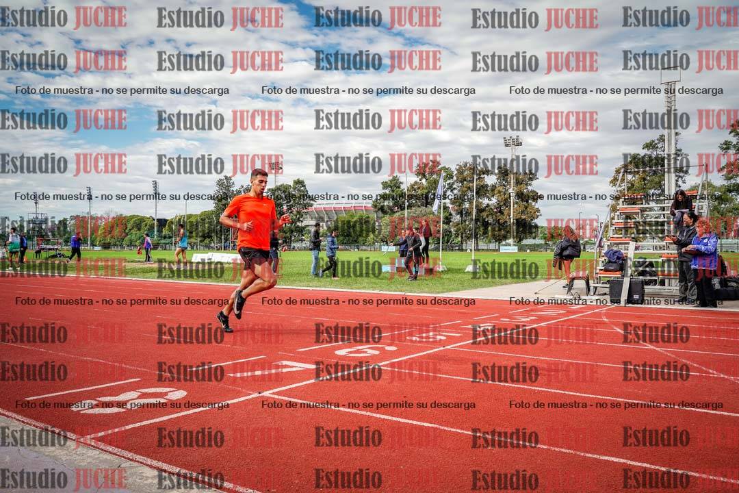 Fotos de los 400 m llanos de varones