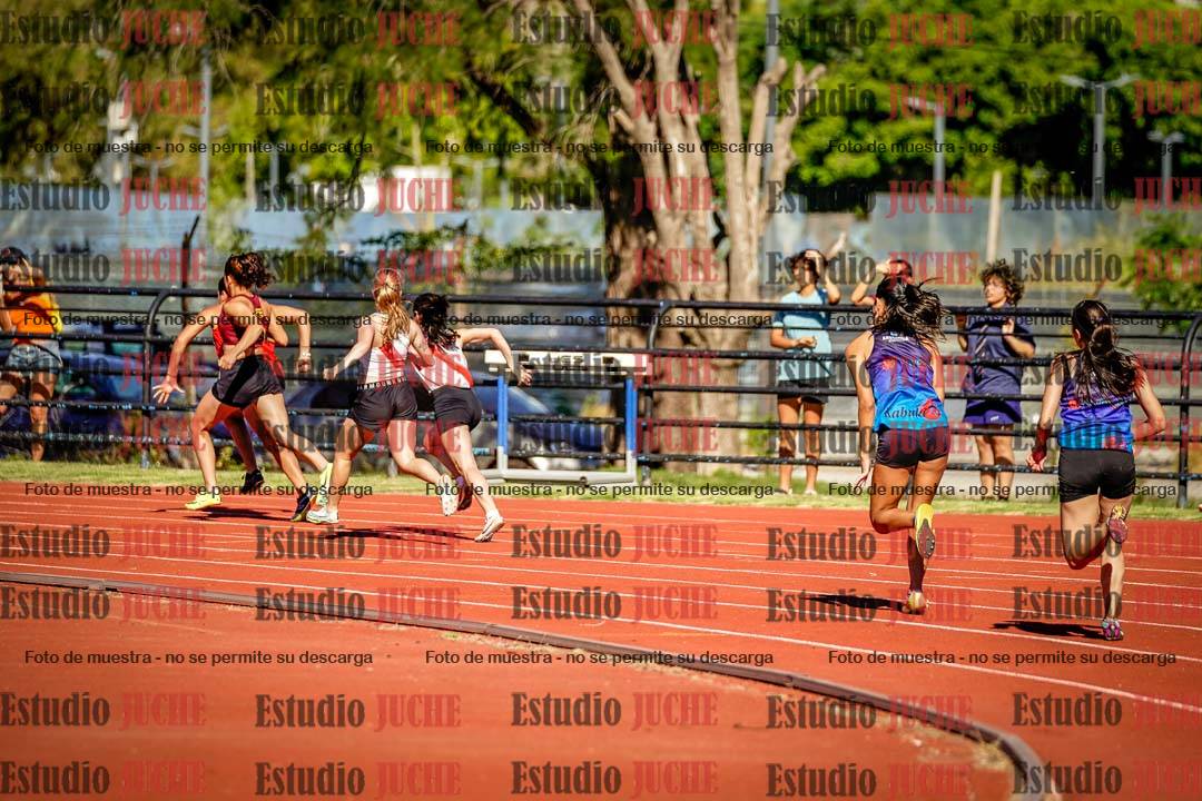 Fotos de las postas 4x100 m de mujeres