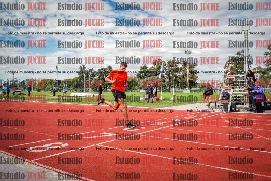 Fotos de los 400 m llanos de varones