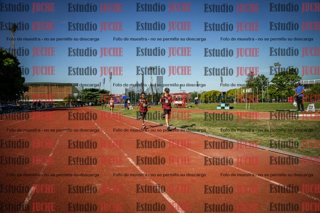 Fotos de los 1000 m llanos de varones