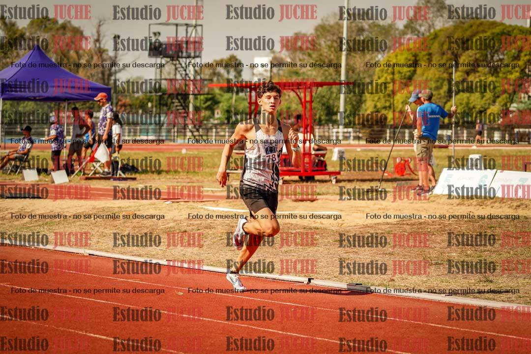 Fotos de los 800 m llanos de varones