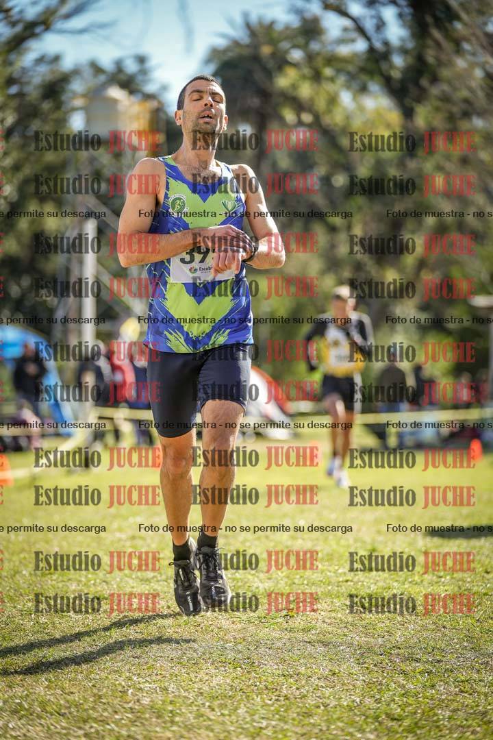 Fotos de la llegada del cross de 8000 m