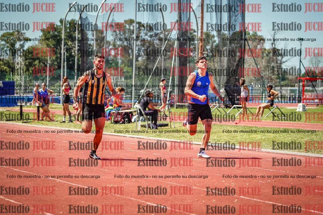Fotos de los 400 m llanos de varones