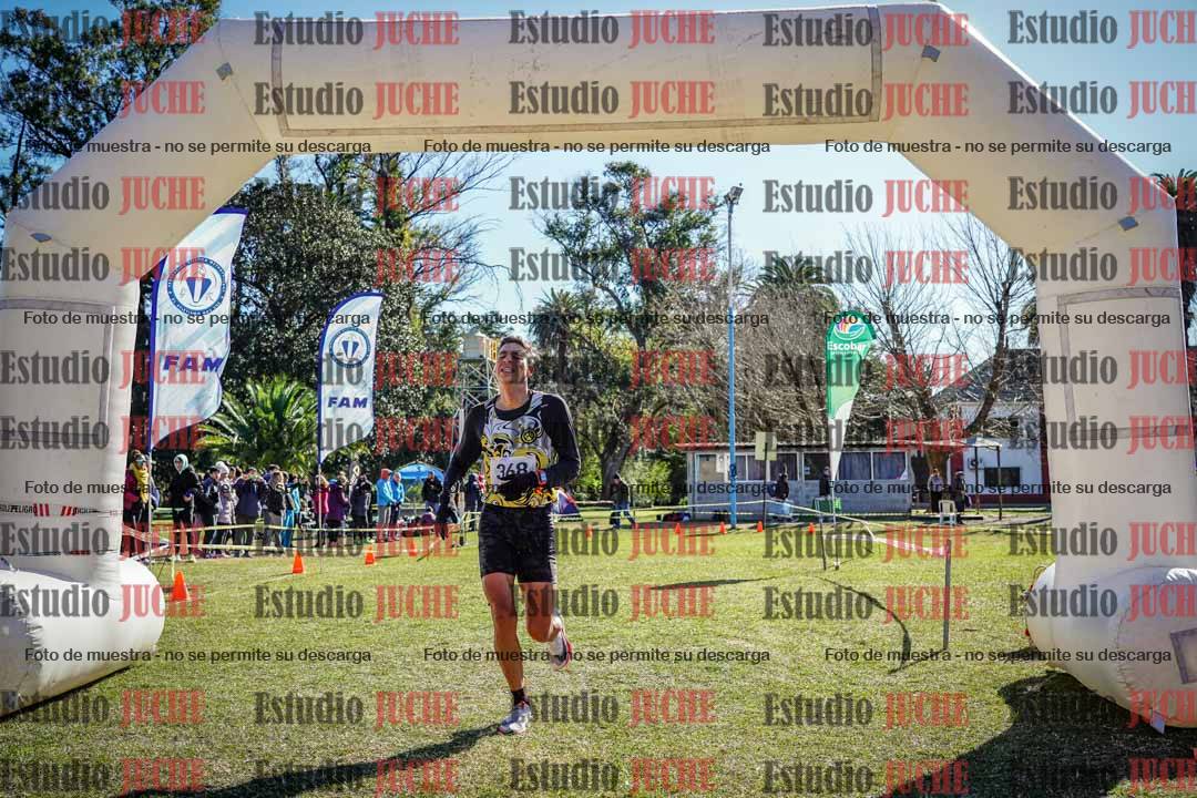 Fotos de la llegada del cross de 8000 m