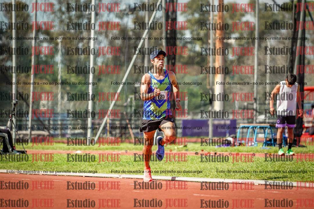 Fotos de los 5000 m llanos de mujeres y varones
