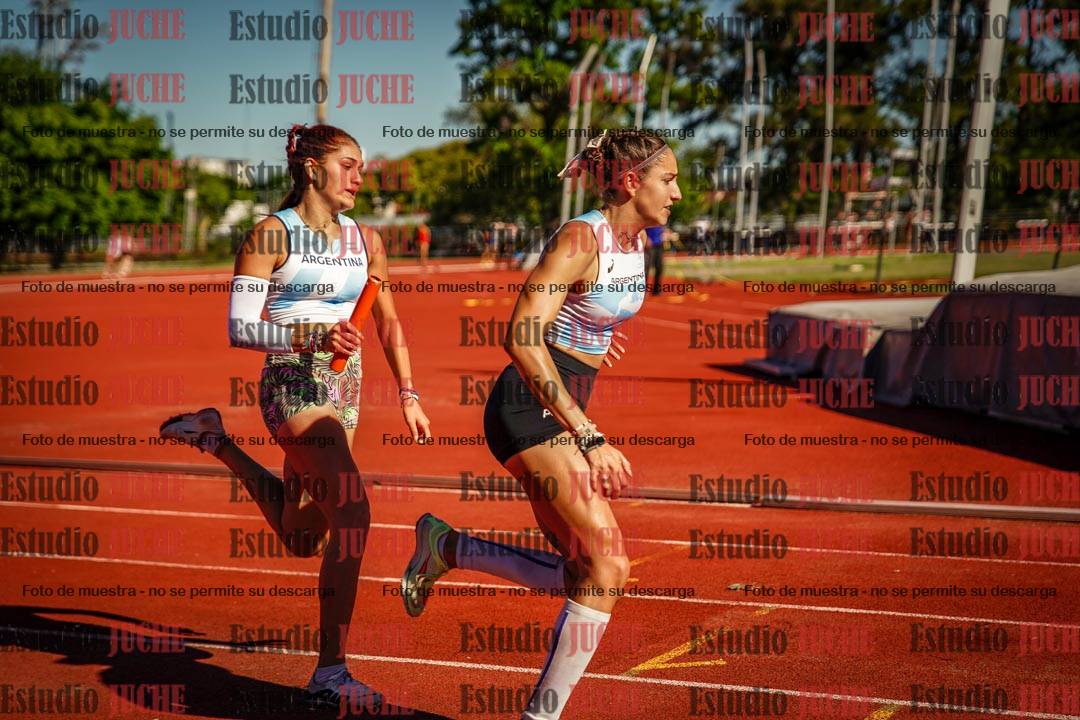 Fotos de las postas 4x100 m de mujeres