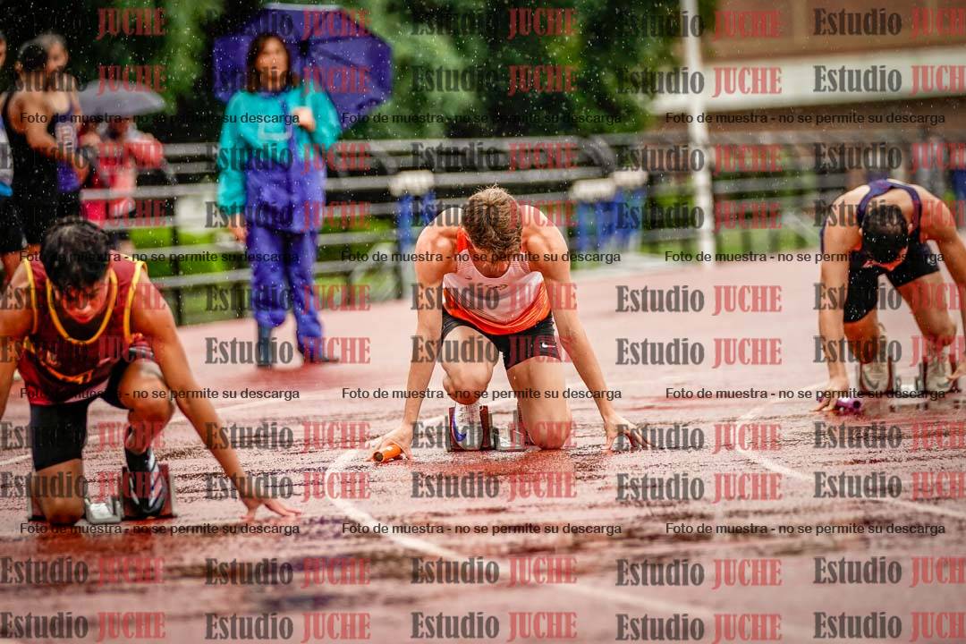 Fotos de las postas 4x400 m de varones