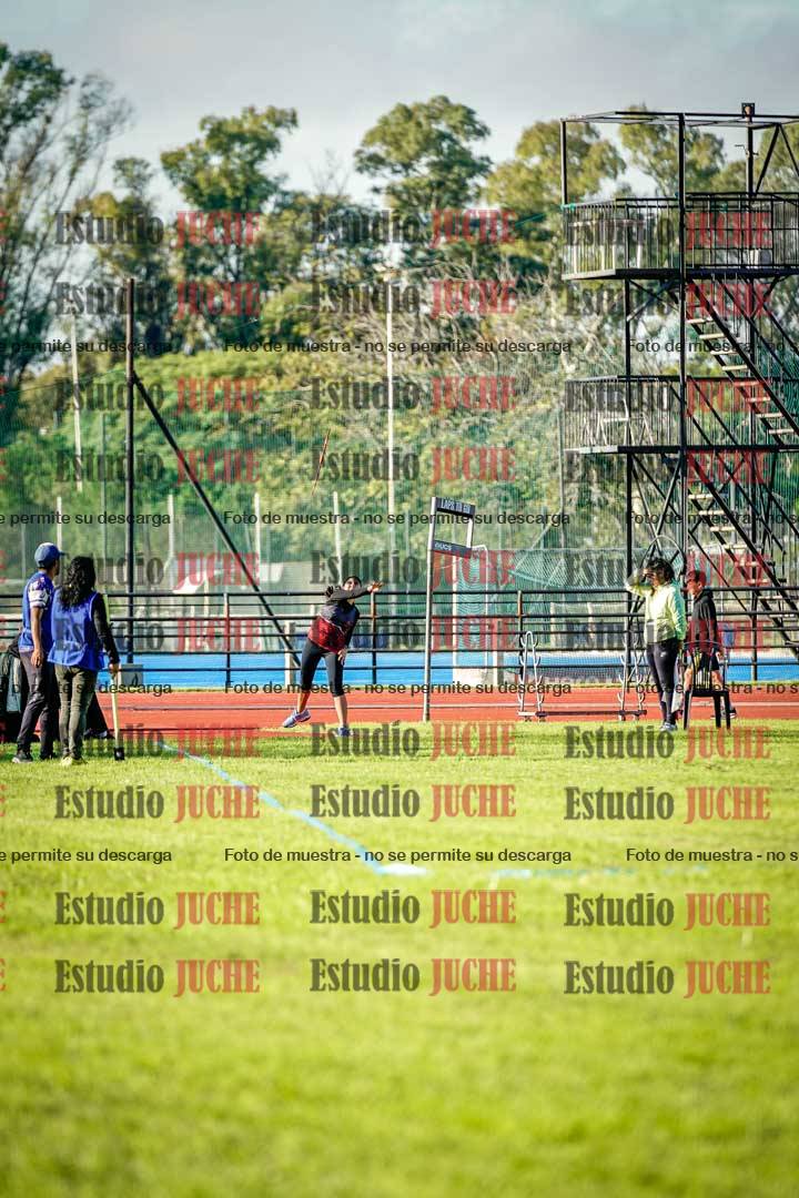 Fotos del lanzamiento de jabalina de mujeres y varones - U14