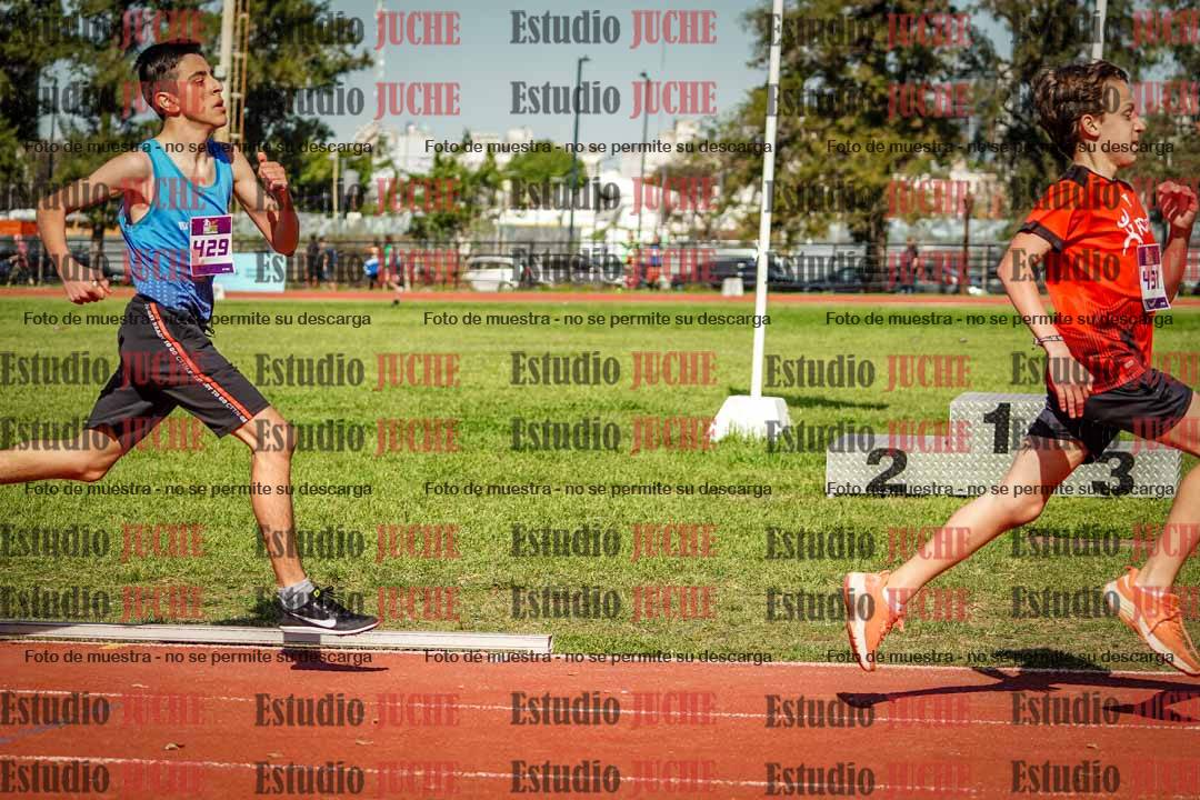 Fotos de los 600 m llanos de varones
