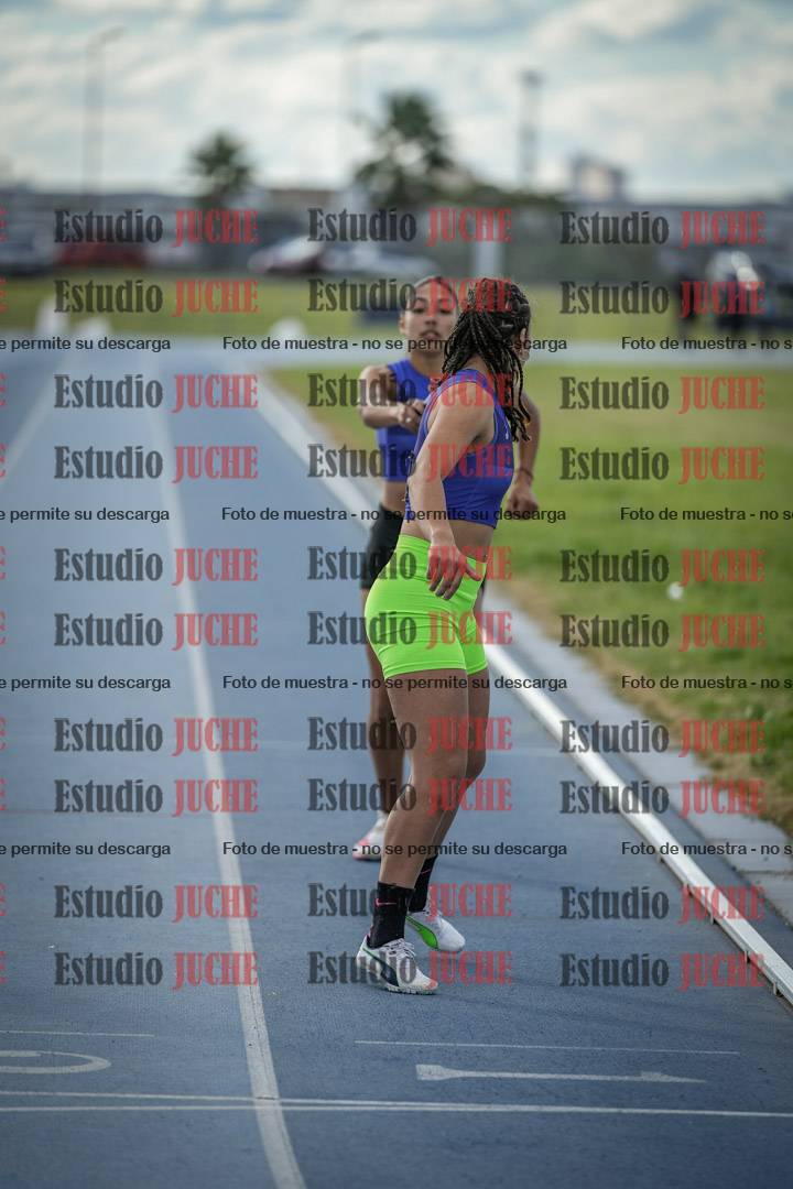 Fotos de las postas 4x400 m llanos de mujeres