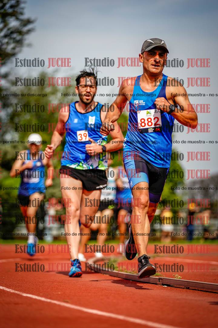 Fotos de los 3000 m llanos de varones