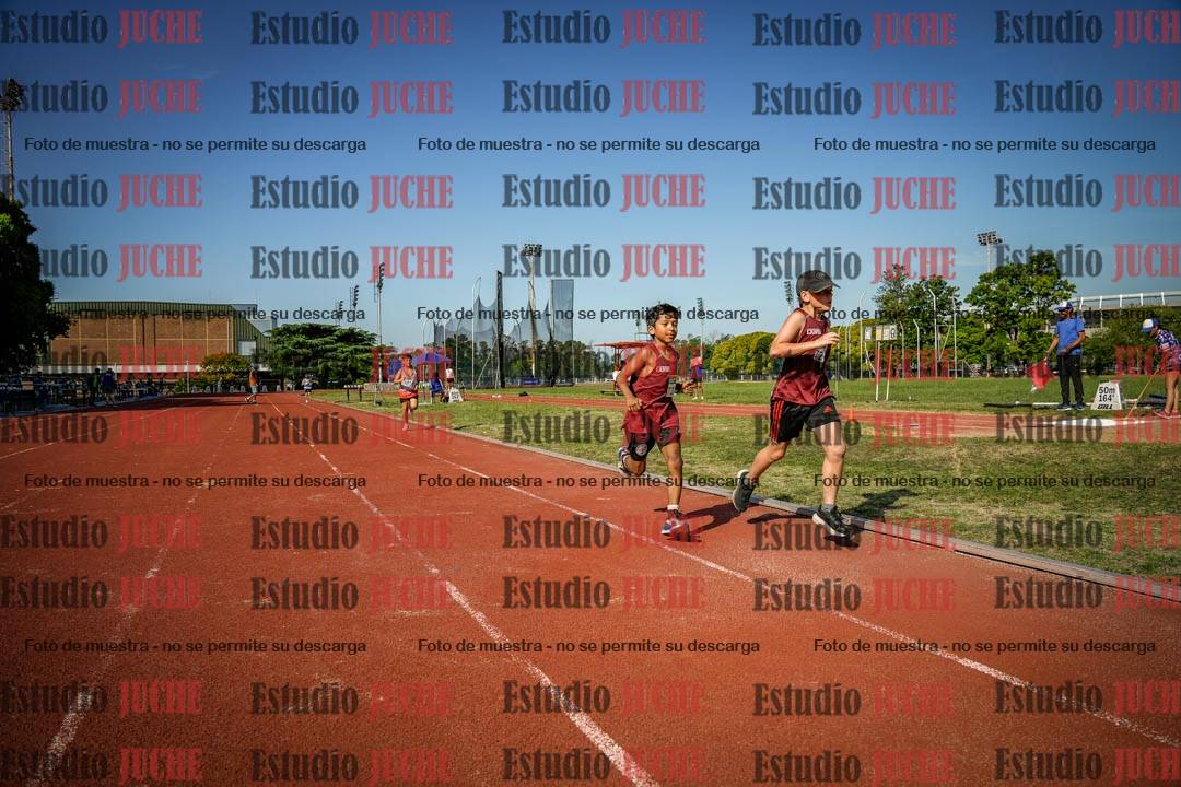 Fotos de los 1000 m llanos de varones