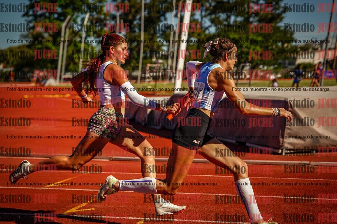 Fotos de las postas 4x100 m de mujeres