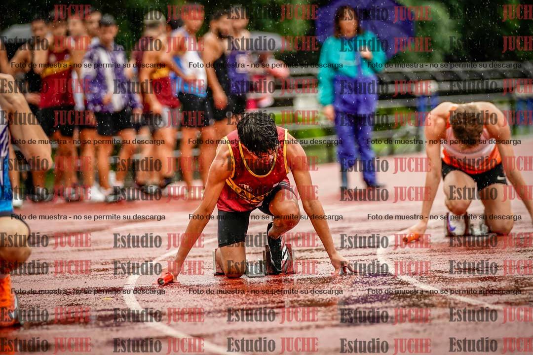 Fotos de las postas 4x400 m de varones