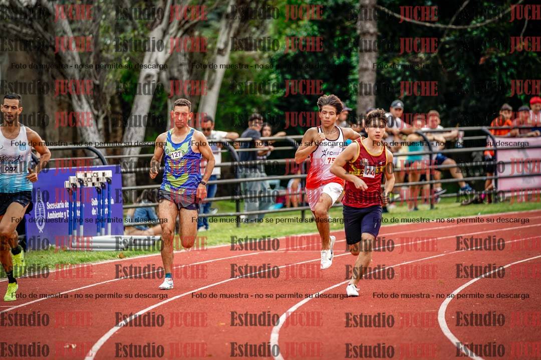 Fotos de los 800 m de varones