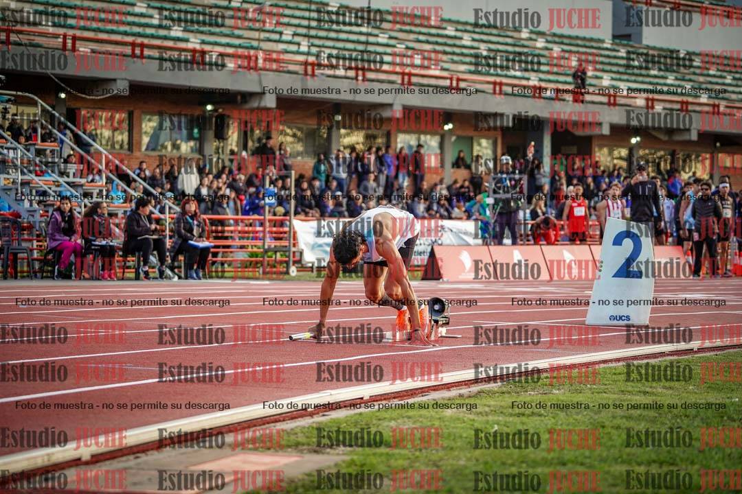 Fotos de los relevos 4x400 m de varones