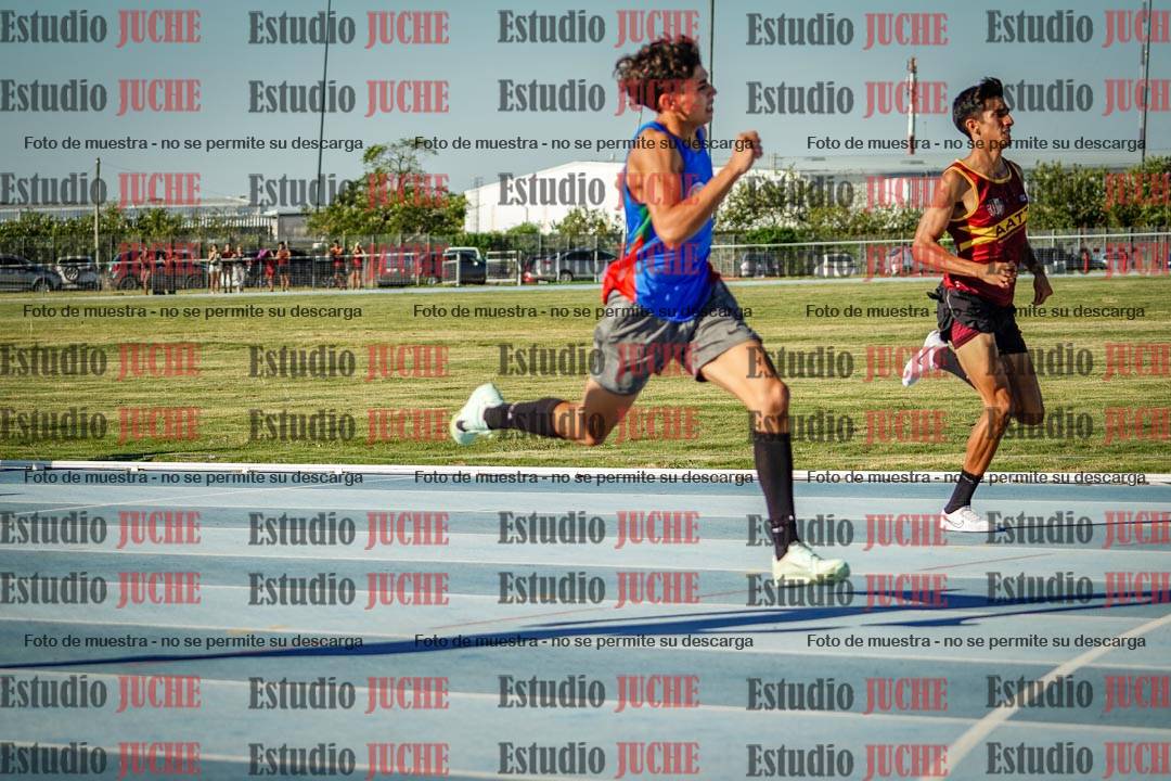 Fotos de los 400 m llanos de varones
