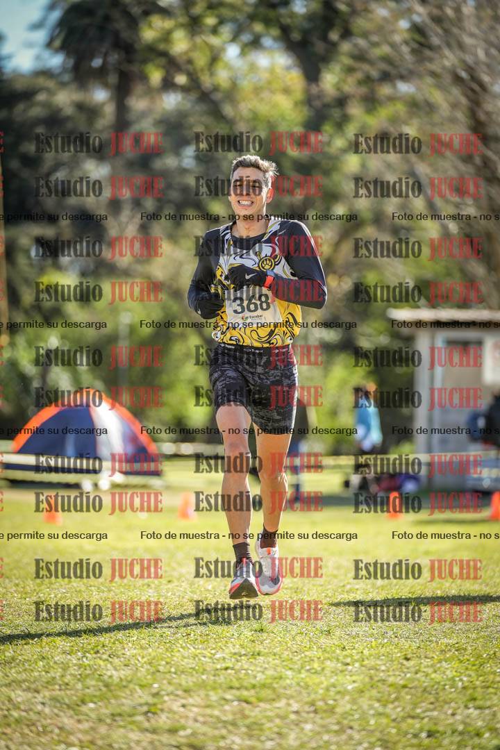 Fotos de la llegada del cross de 8000 m