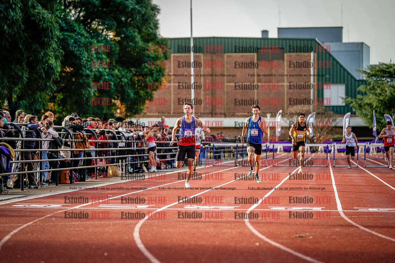 Fotos de los 400 m con vallas de varones