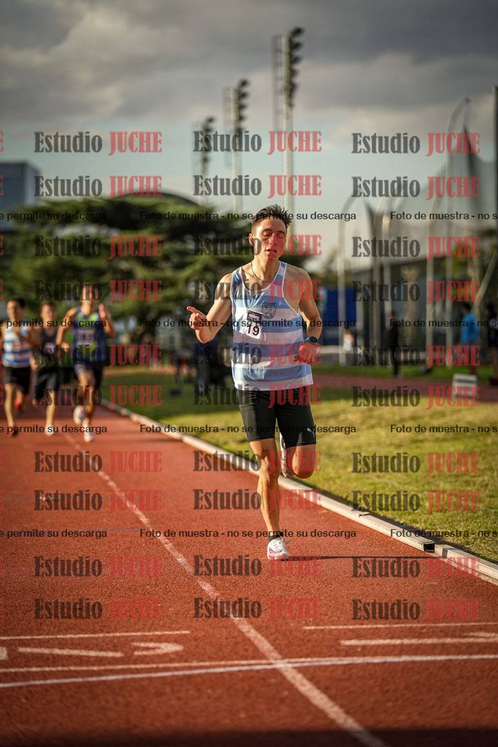 Fotos de los 1500 m llanos de varones