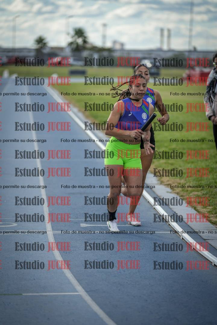 Fotos de las postas 4x400 m llanos de mujeres