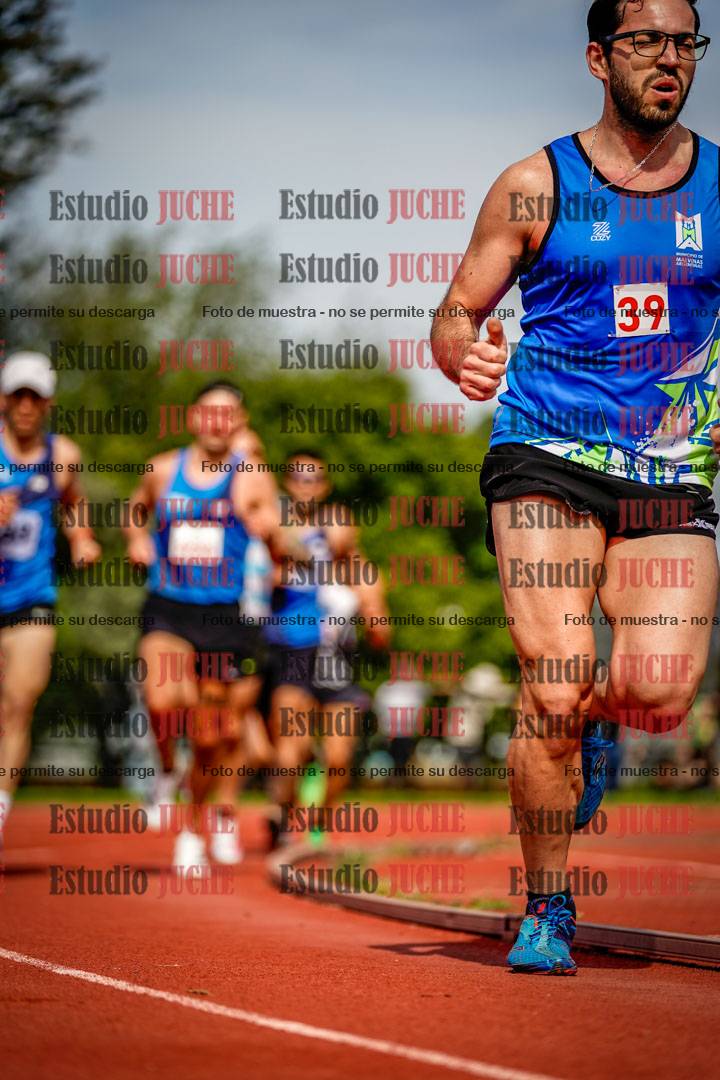 Fotos de los 3000 m llanos de varones