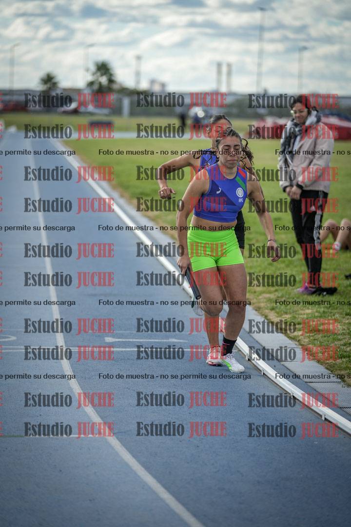 Fotos de las postas 4x400 m llanos de mujeres