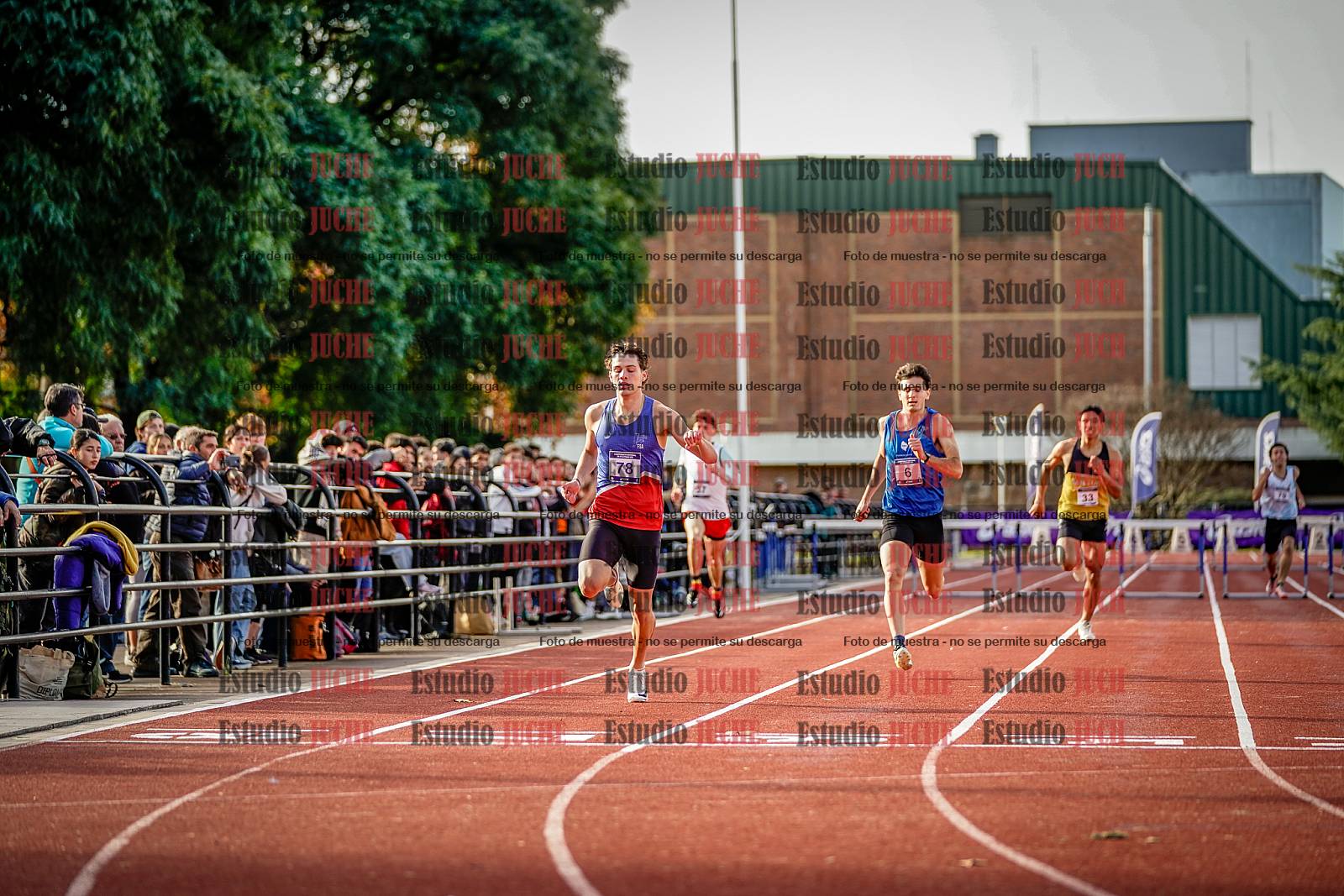 Fotos de los 400 m con vallas de varones
