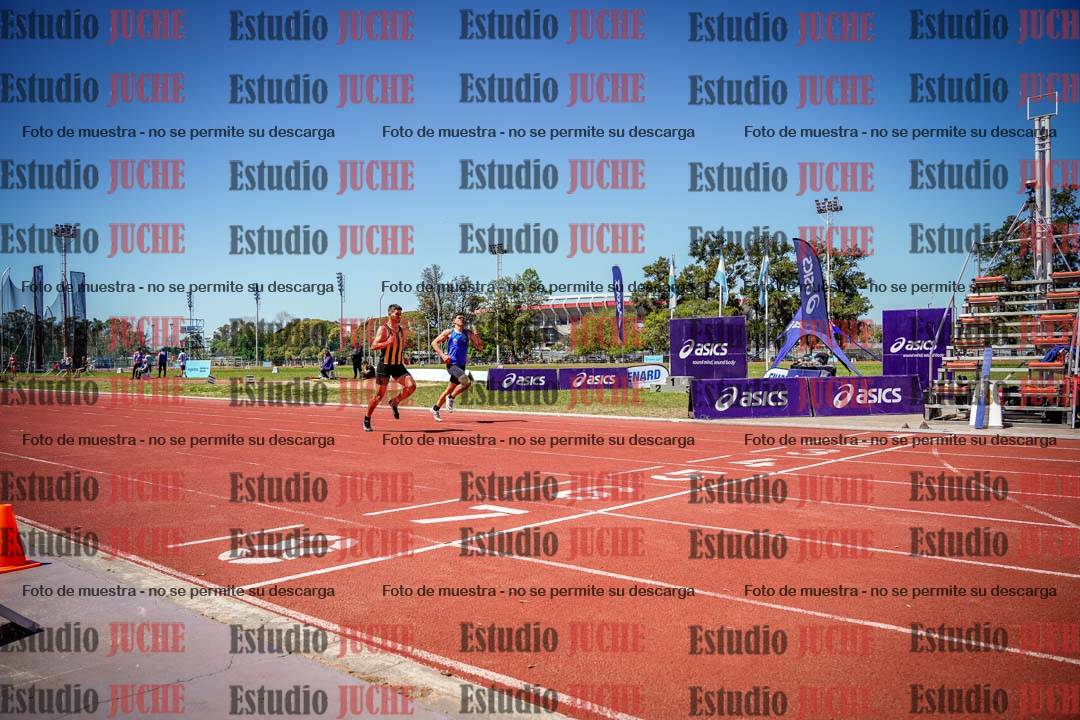 Fotos de los 400 m llanos de varones