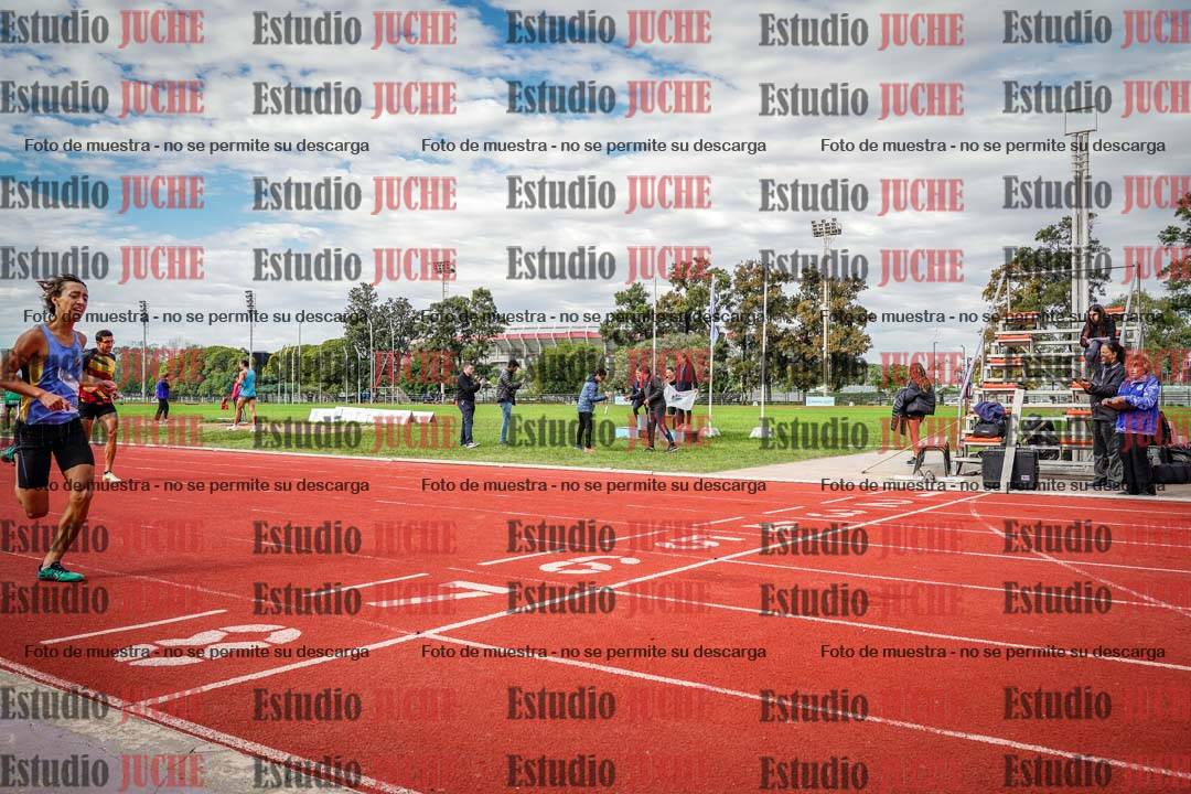Fotos de los 400 m llanos de varones