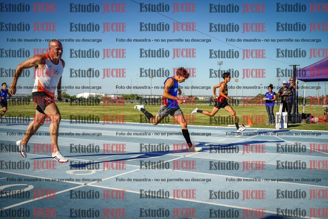 Fotos de los 400 m llanos de varones