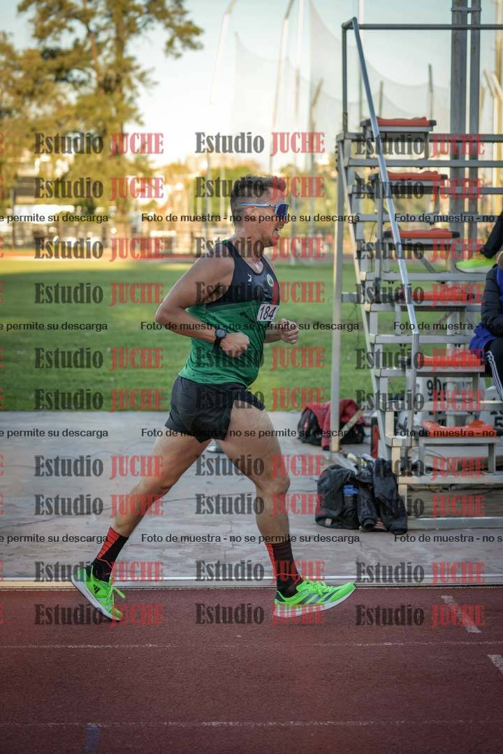 Fotos de los 3000 m llanos de varones