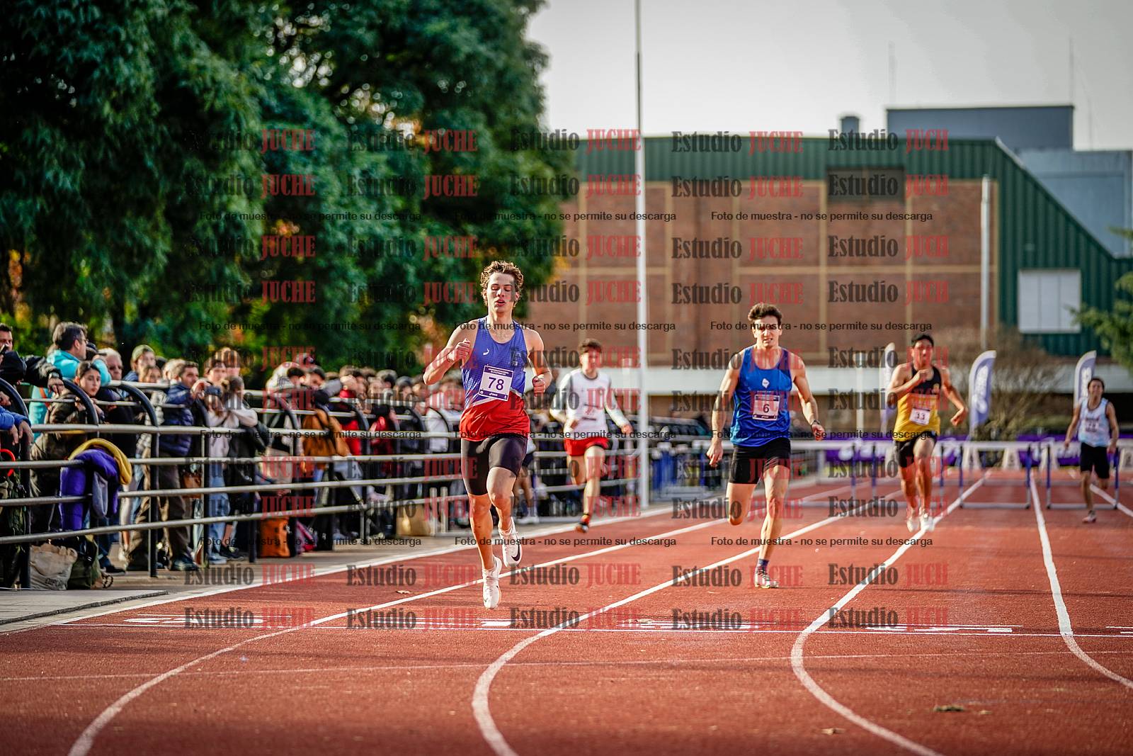 Fotos de los 400 m con vallas de varones